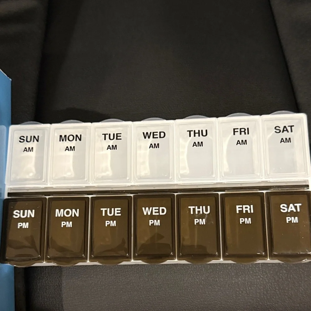 New NWT Weekly Pill Organizer - AM/PM